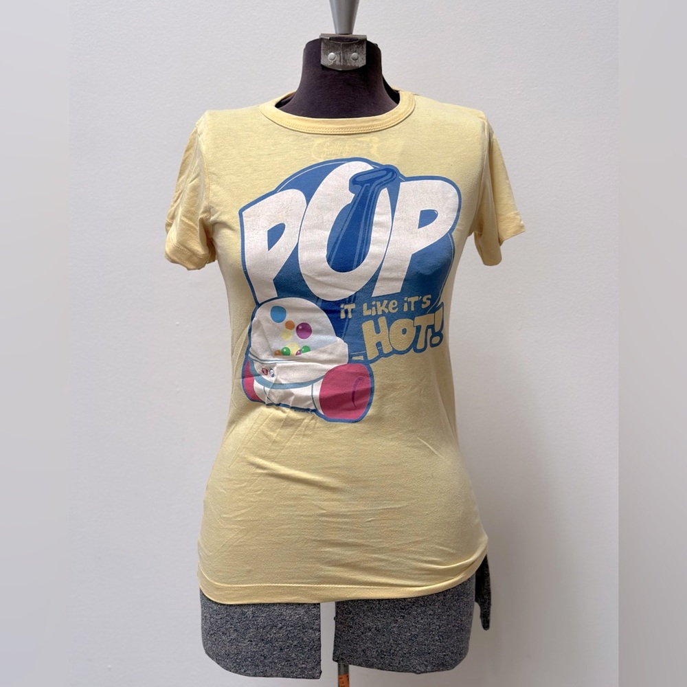 Fisher Price yellow fitted tee, M (7/9)
